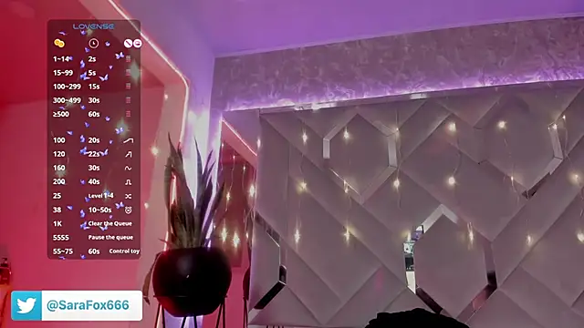 Sara Foxx1 online show from October 20, 2025, 8:09 pm