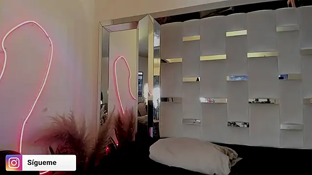 Snapshot of Sara_Foxx1 chatting on May 20, 2026, 8:26 pm Sara Foxx1 online show from May 20, 2026, 8:26 pm