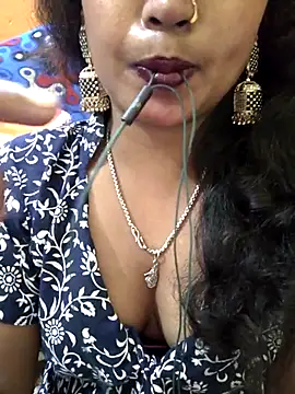 jasss-11 online show from November 8, 2025, 6:18 pm