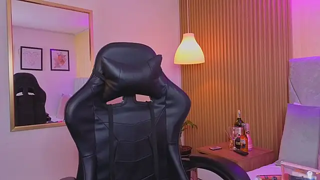 Snapshot of Dakota_diaz_ chatting on February 10, 2026, 7:51 pm Dakota diaz online show from February 10, 2026, 7:51 pm