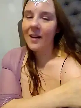 Snapshot of cosmicgoddess369 chatting on March 22, 2025, 9:42 pm cosmicgoddess369 online show from March 22, 2025, 9:42 pm