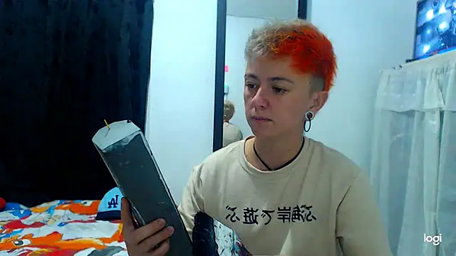 tomboyblue online show from December 12, 2024, 12:16 am
