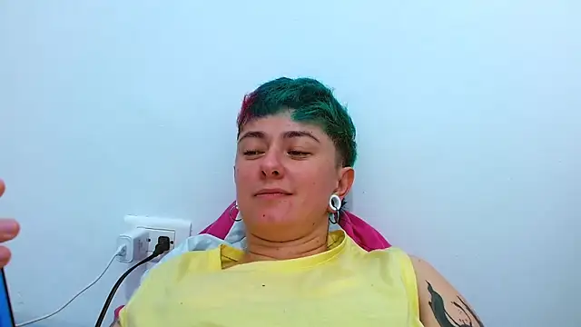 tomboyblue online show from December 13, 2025, 8:25 pm