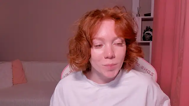 Snapshot of foxyMistrees chatting on January 12, 2025, 6:49 am foxyMistrees online show from January 12, 2025, 6:49 am