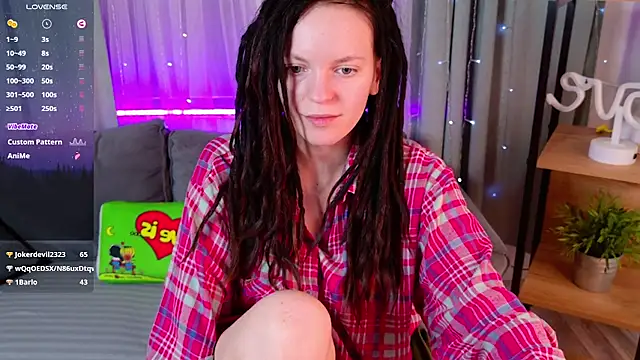 Snapshot of CoreyJane chatting on March 21, 2025, 7:44 am CoreyJane online show from March 21, 2025, 7:44 am