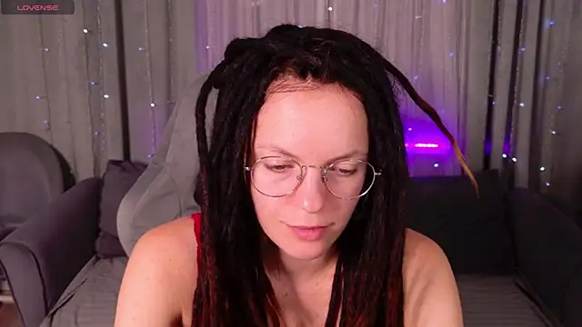 Snapshot of CoreyJane chatting on August 5, 2026, 4:48 am CoreyJane online show from August 5, 2026, 4:48 am