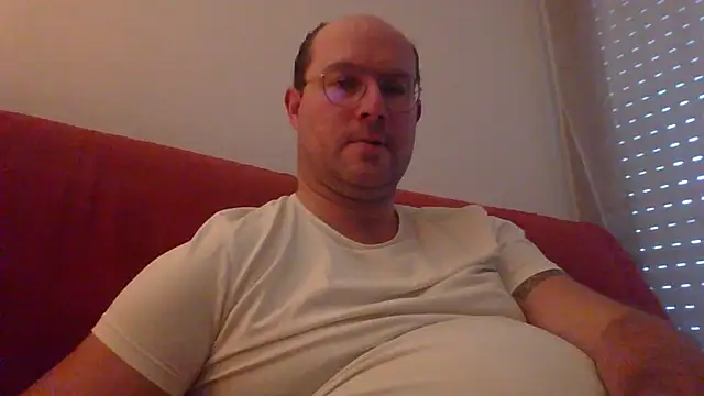 Snapshot of porompomperro chatting on December 29, 2024, 2:00 pm porompomperro online show from December 29, 2024, 2:00 pm