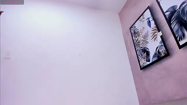 DahianaLincoln online show from October 2, 2025, 4:58 pm