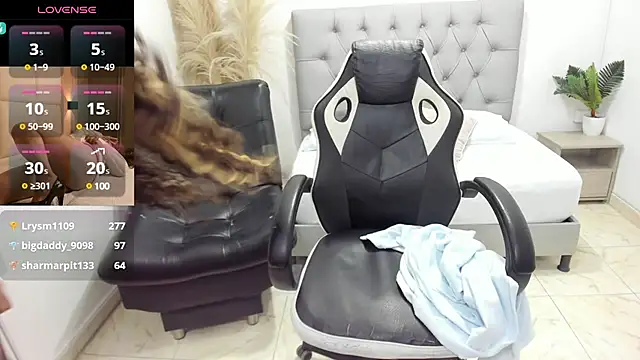 niraksil online show from March 11, 2025, 6:30 pm