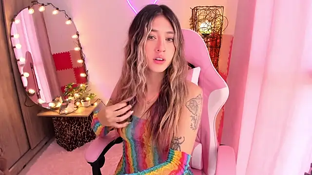 violet ch online show from January 13, 2025, 4:41 pm