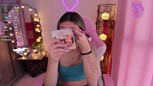 violet ch online show from January 31, 2025, 8:22 pm