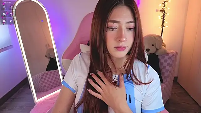 Snapshot of violet_ch chatting on February 5, 2026, 5:50 pm violet ch online show from February 5, 2026, 5:50 pm