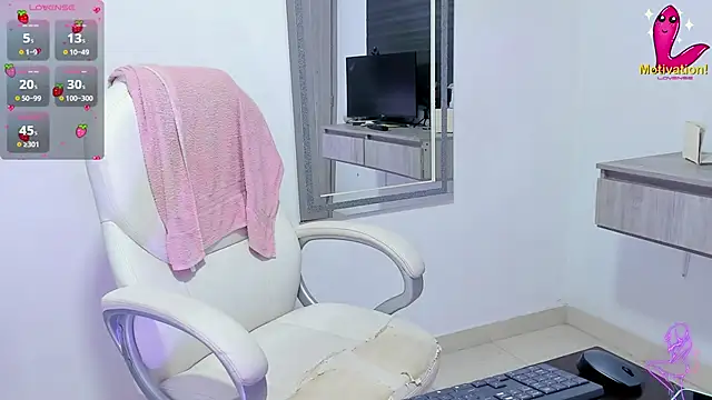 Snapshot of dahian_carter chatting on September 25, 2025, 12:20 pm dahian carter online show from September 25, 2025, 12:20 pm