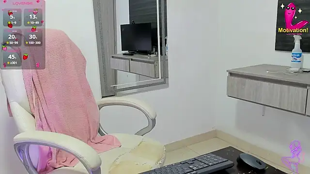 Snapshot of dahian_carter chatting on September 26, 2025, 12:31 pm dahian carter online show from September 26, 2025, 12:31 pm