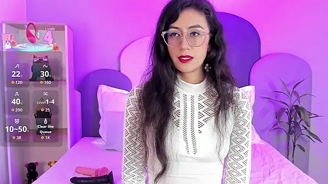 SophieGomez22 online show from November 16, 2025, 11:16 am