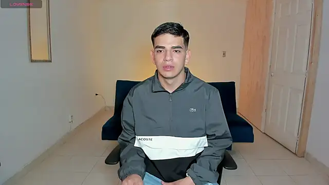 Snapshot of Ares_Johnson chatting on October 1, 2025, 12:16 am Ares Johnson online show from October 1, 2025, 12:16 am