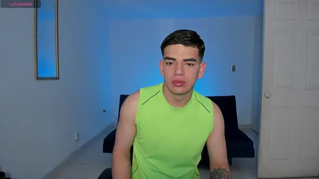 Snapshot of Ares_Johnson chatting on October 2, 2025, 12:12 pm Ares Johnson online show from October 2, 2025, 12:12 pm