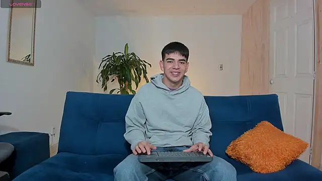 Snapshot of Ares_Johnson chatting on October 6, 2025, 12:02 pm Ares Johnson online show from October 6, 2025, 12:02 pm