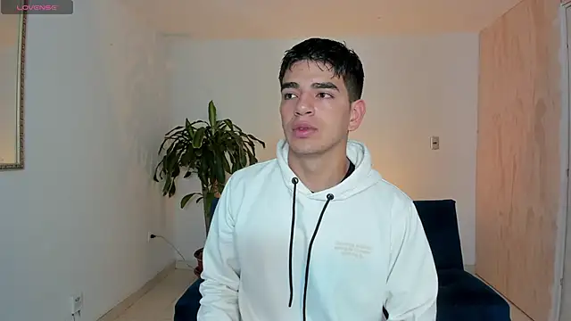 Snapshot of Ares_Johnson chatting on October 9, 2025, 11:08 am Ares Johnson online show from October 9, 2025, 11:08 am