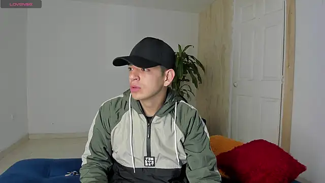 Snapshot of Ares_Johnson chatting on October 26, 2025, 1:33 am Ares Johnson online show from October 26, 2025, 1:33 am