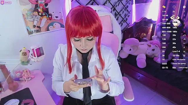 MaddyFooxx online show from October 31, 2025, 2:51 pm