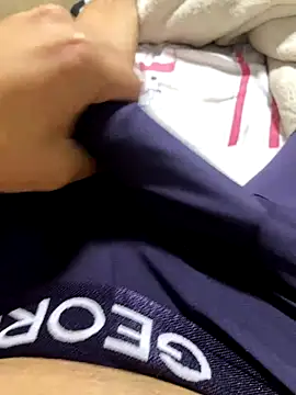 DanielGomez9 online show from November 20, 2025, 5:40 am