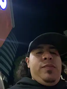 Snapshot of DanielGomez9 chatting on July 22, 2026, 3:20 am DanielGomez9 online show from July 22, 2026, 3:20 am