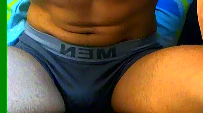 Snapshot of Ian_zaenzz chatting on December 31, 2024, 1:26 am Ian zaenzz online show from December 31, 2024, 1:26 am