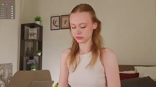 TaraSims online show from September 18, 2025, 11:29 pm