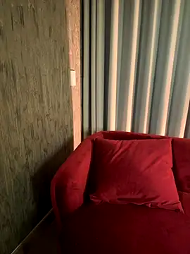 Eva Gonzalez online show from November 24, 2025, 11:04 pm