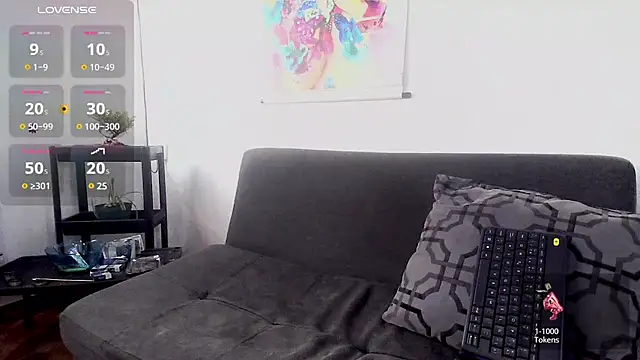 Snapshot of carla_roberts chatting on March 7, 2025, 5:17 pm carla roberts online show from March 7, 2025, 5:17 pm
