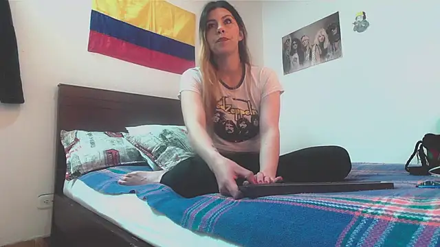 Snapshot of carla_roberts chatting on March 14, 2025, 5:02 pm carla roberts online show from March 14, 2025, 5:02 pm