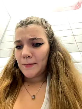 Holy Tereza online show from October 3, 2025, 3:42 pm