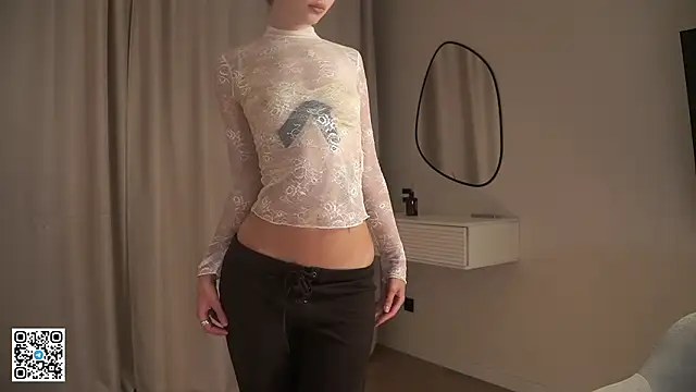 CarmenMoore26 online show from February 20, 2026, 9:37 pm