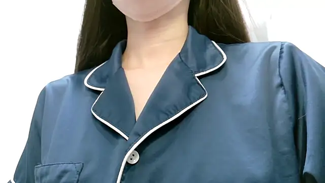 Snapshot of _mi_tsu_ki_ chatting on March 2, 2025, 1:49 pm mi tsu ki online show from March 2, 2025, 1:49 pm