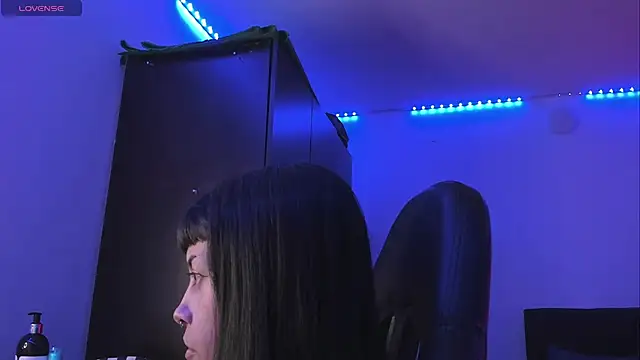 Snapshot of cleo_adams chatting on February 1, 2025, 10:05 am cleo adams online show from February 1, 2025, 10:05 am