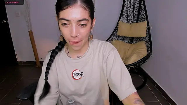 Nina-monroe online show from March 15, 2025, 12:04 am