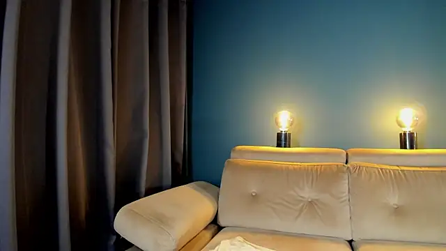 Snapshot of Project-Raven chatting on November 4, 2025, 7:24 pm Project-Raven online show from November 4, 2025, 7:24 pm