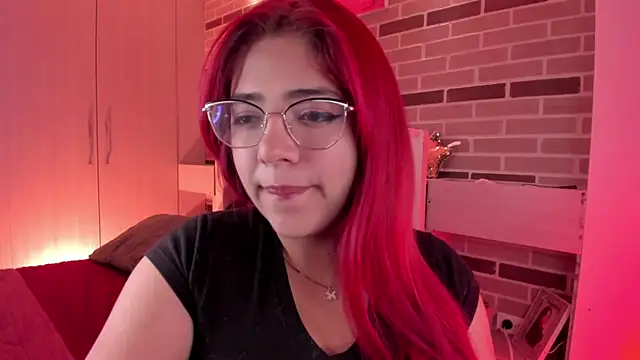 Snapshot of Rousse_Collinss chatting on January 29, 2025, 3:44 am Rousse Collinss online show from January 29, 2025, 3:44 am