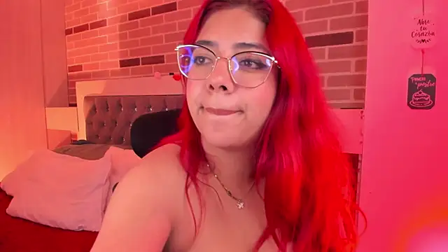 Snapshot of Rousse_Collinss chatting on January 30, 2025, 1:33 am Rousse Collinss online show from January 30, 2025, 1:33 am