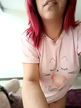 Snapshot of Rousse_Collinss chatting on February 23, 2025, 8:11 pm Rousse Collinss online show from February 23, 2025, 8:11 pm