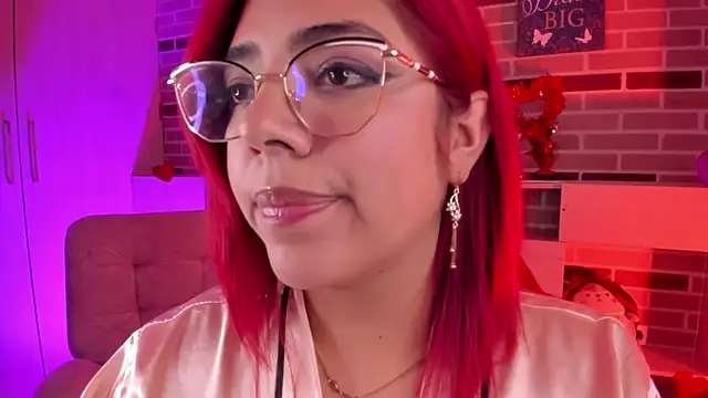 Snapshot of Rousse_Collinss chatting on March 7, 2025, 1:42 am Rousse Collinss online show from March 7, 2025, 1:42 am