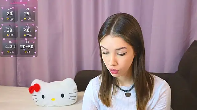 Snapshot of ellie_kramer chatting on November 17, 2025, 4:46 pm ellie kramer online show from November 17, 2025, 4:46 pm