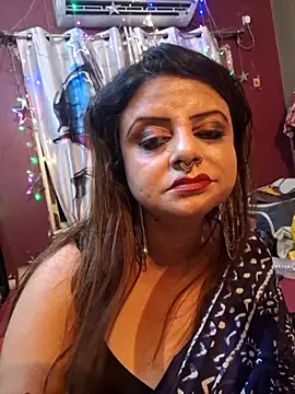 Snapshot of Maaya66 chatting on April 6, 2026, 6:31 pm Maaya66 online show from April 6, 2026, 6:31 pm