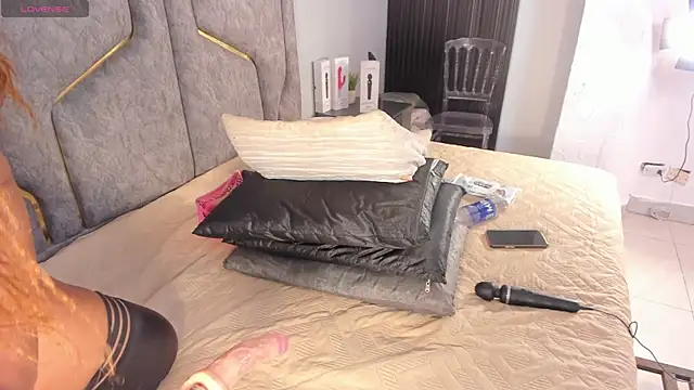 Katejordan online show from January 29, 2025, 3:54 am