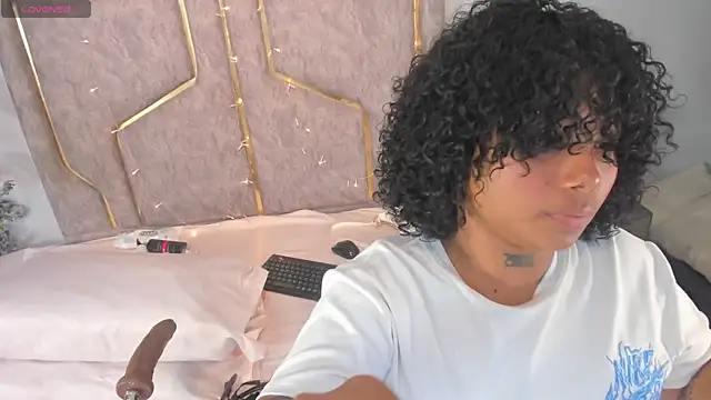 Katejordan online show from November 15, 2025, 8:16 pm