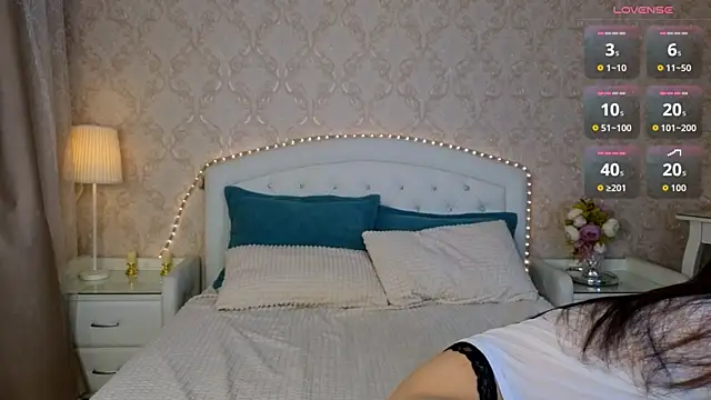 Snapshot of Kaia_Sunshine_Mia chatting on October 20, 2025, 3:12 pm Kaia Sunshine Mia online show from October 20, 2025, 3:12 pm