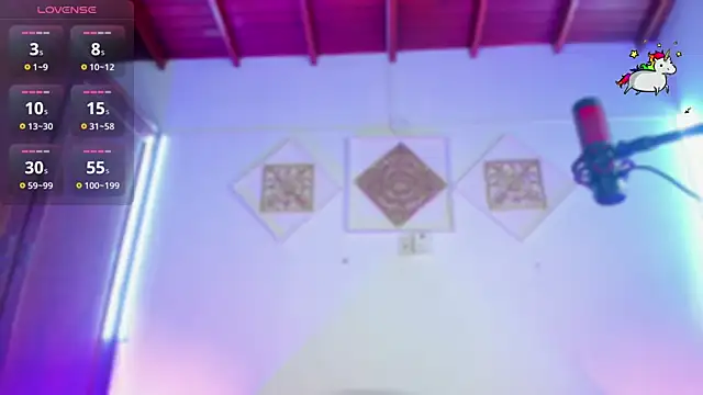 AdelineEvanss online show from December 15, 2024, 5:23 am