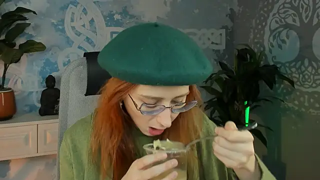Snapshot of Orianna_Fox chatting on December 30, 2024, 1:03 pm Orianna Fox online show from December 30, 2024, 1:03 pm