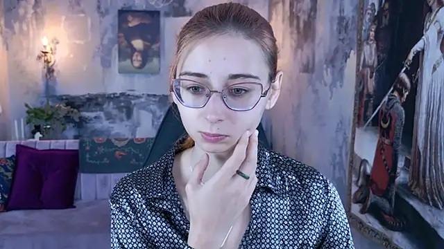 Snapshot of Orianna_Fox chatting on March 21, 2025, 1:24 am Orianna Fox online show from March 21, 2025, 1:24 am